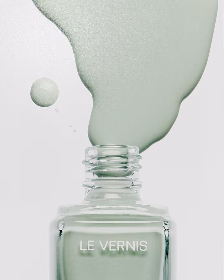 chanel-le-vernis-in-Artiste-€33