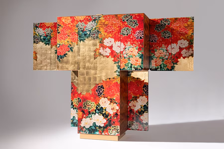 zelouf-and-bell-kimono-with-peonies-rear-view-open-photo-credit-roland-paschhoff