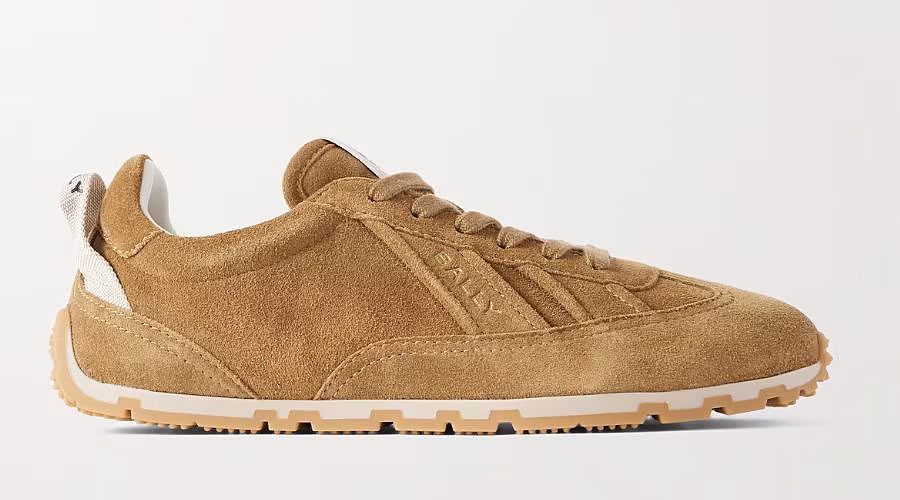 Alexa-Chung-style-autumn-trainers-trend-Bally