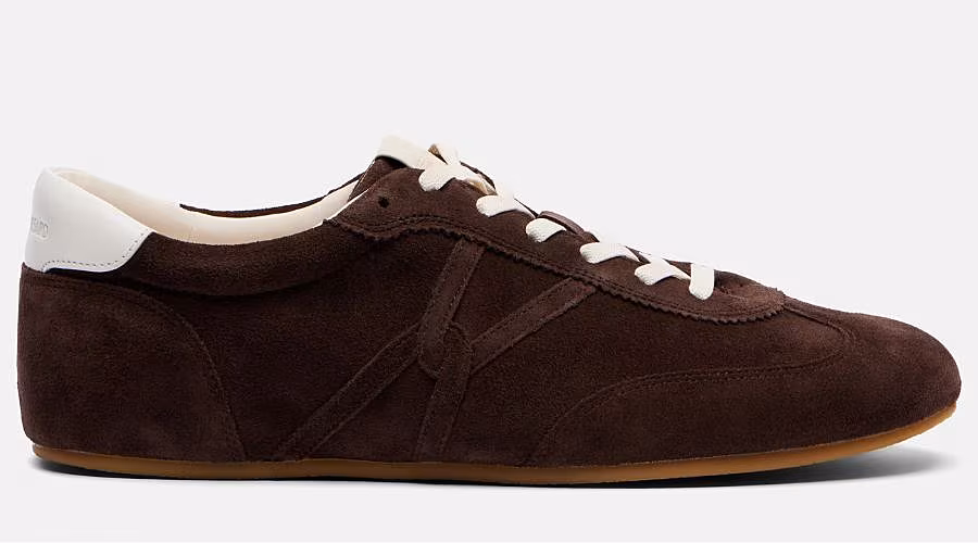 Alexa-Chung-style-autumn-trainers-trend-Veronica-Beard-1