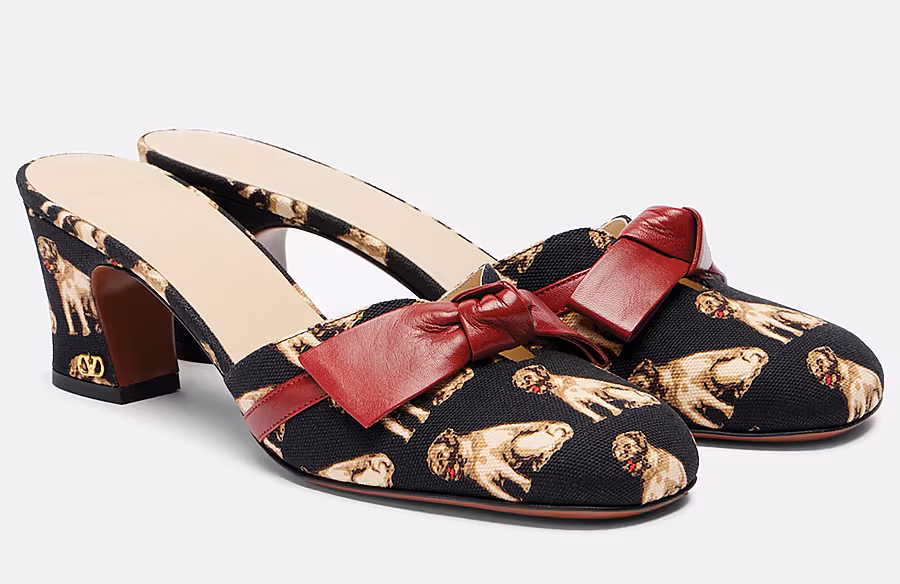 Valentino-Garavani-Knotty-60-printed-leather-mules-1-mytheresa