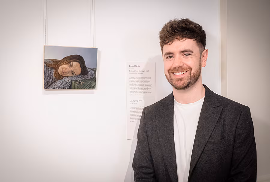 AIB-Portrait-Prize-Winner---Daniel-Nelis,-'Late-Spring'.-Photo-Niamh-Barry-(2)