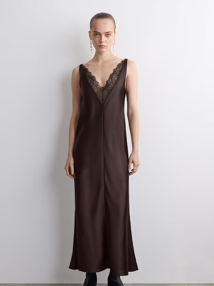Alexa-Chung-Madewell-party-trend-10