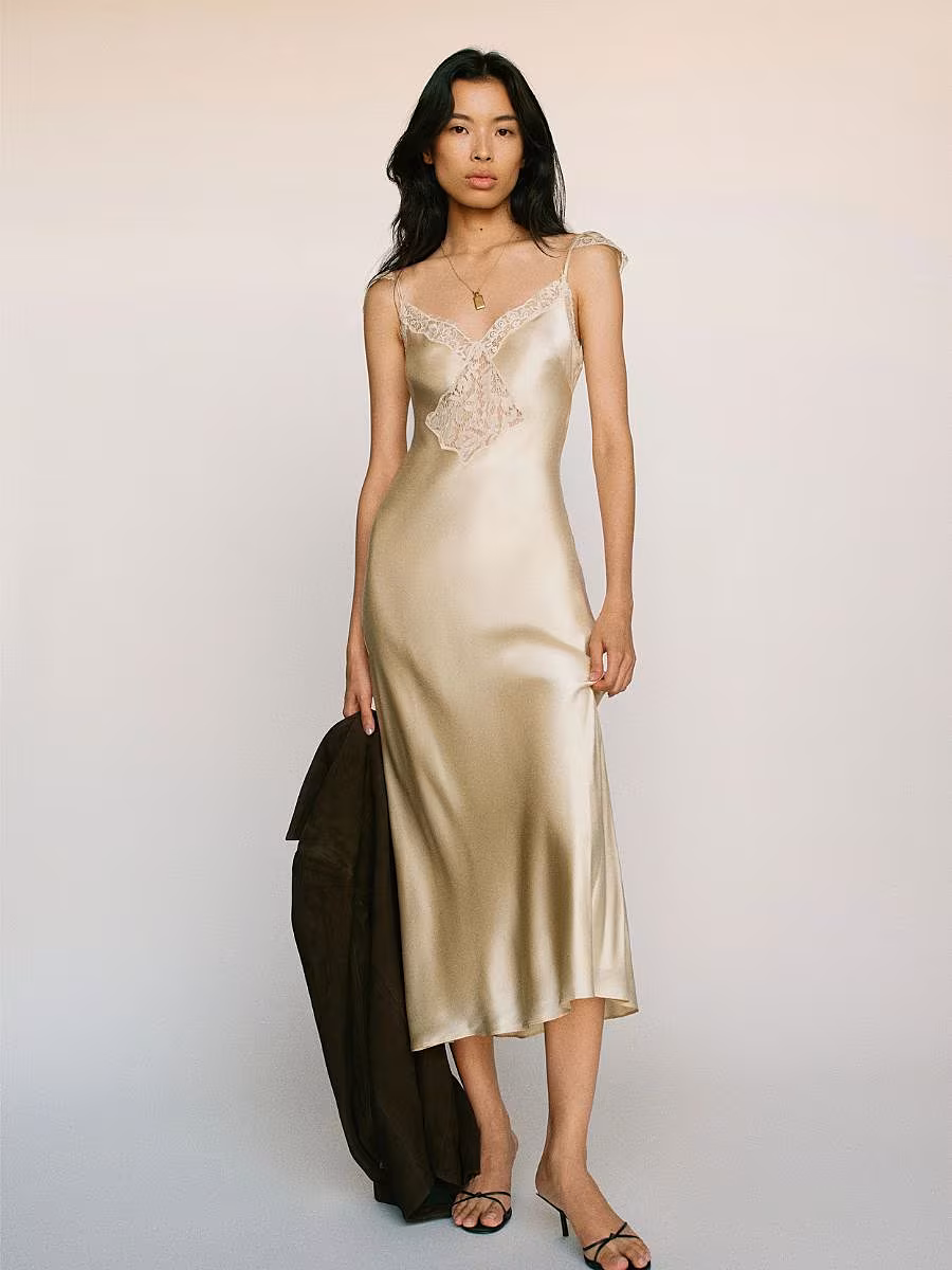 Alexa-Chung-Madewell-party-trend-11