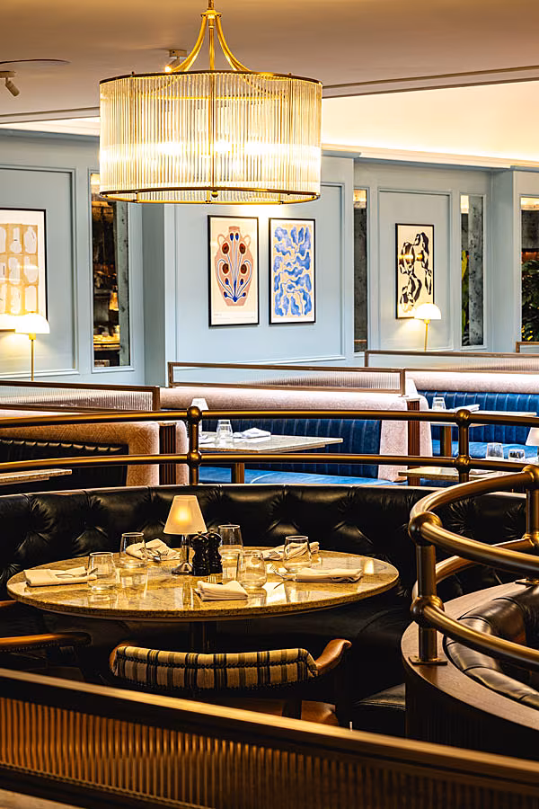 Lillie's-Restaurant-Mount-Errigal