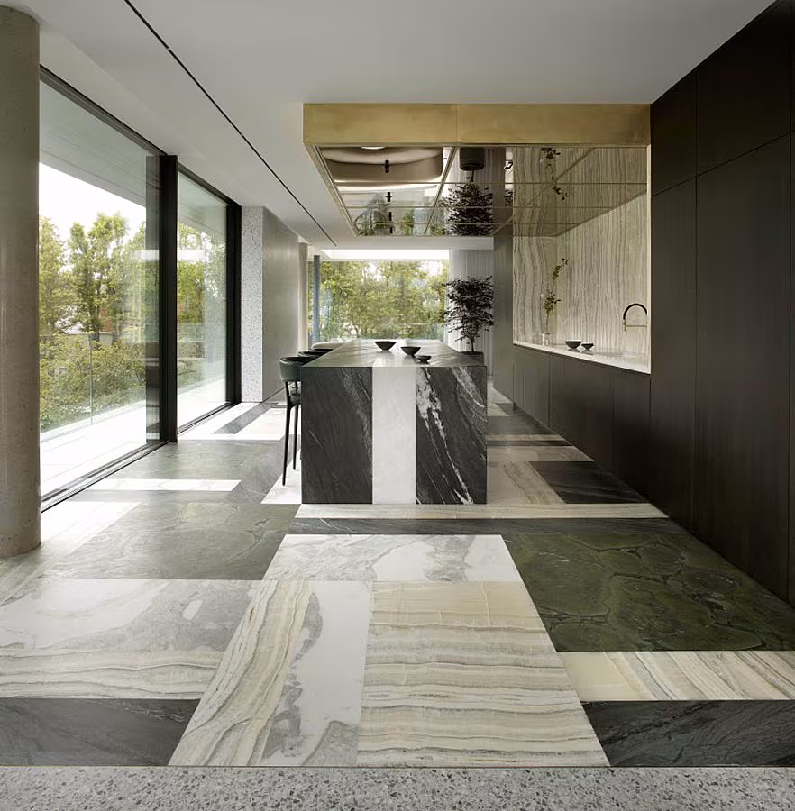 Ro?isi?n-Lafferty-Infinity-House