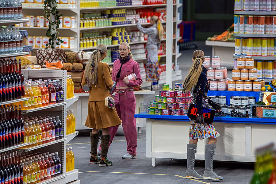 CHANEL_-Ready-to-Wear-A_W--2014_15_-Grand-Palais_-Paris_Catwalk_-The-Art-of-the-Fashion-Show-at-V_A-Dundee_-Helmut-Fricke-_-DACS-_-VG-Bild-Kunst-Bonn_-2026_Medium---1400px