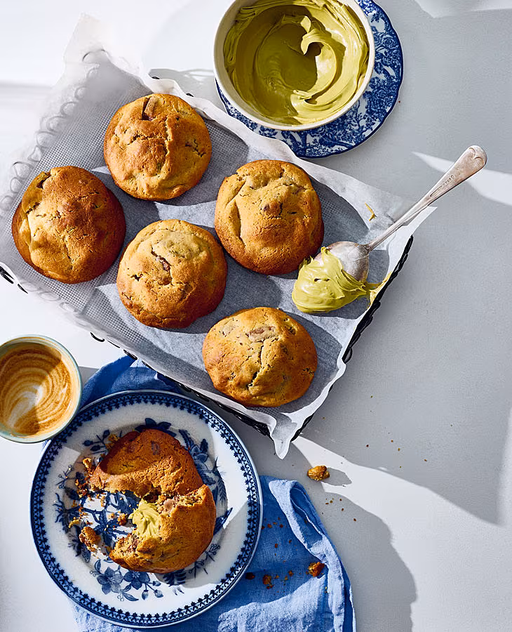 Full--pistachio-choc-chip-cookies_RGB