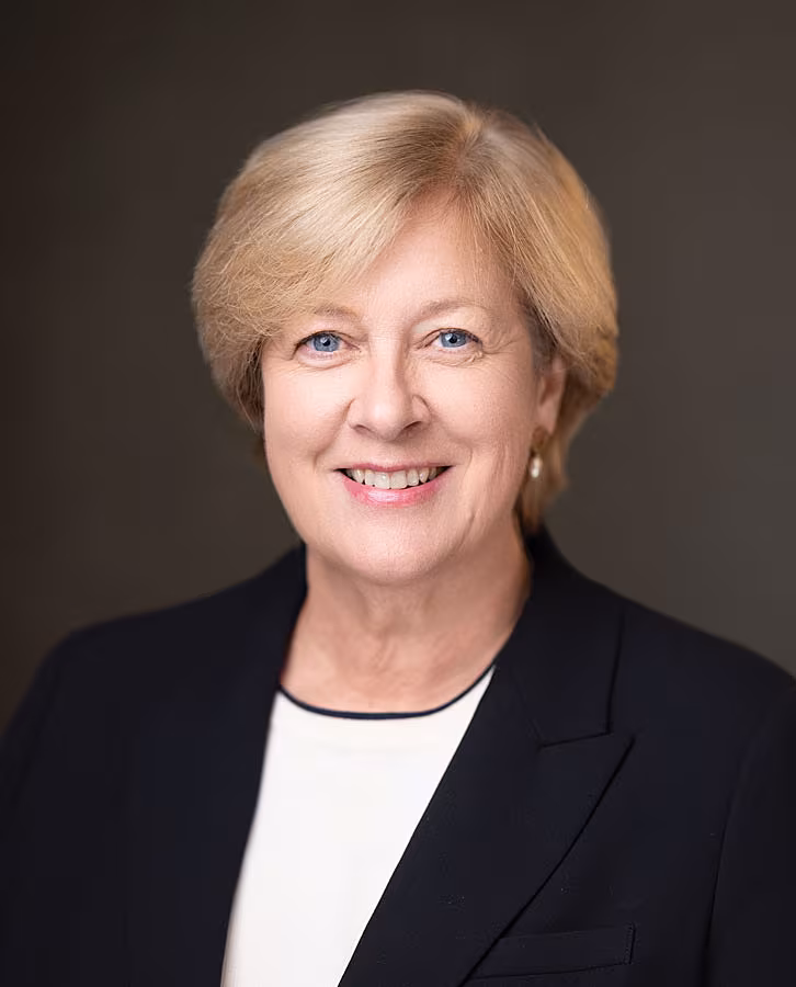 Fionnuala-May-FRIAI_RIAI-President-2026_2027_hres