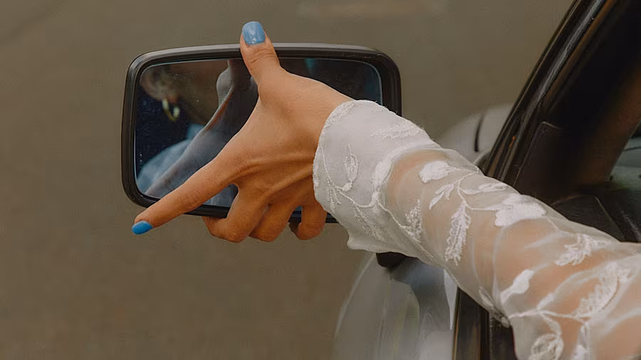 2026-Wedding-Trends-Report_Nails