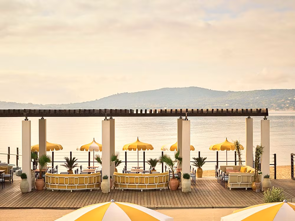 MM-26-Beauvallon-Sur-Mer-dining-2