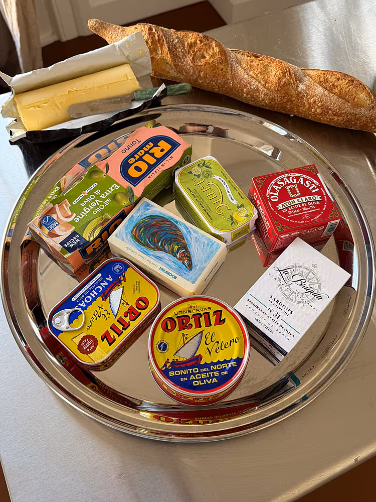 Tins-on-a-tray