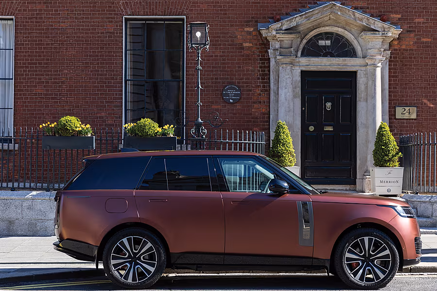 Range-Rover-The-Merrion