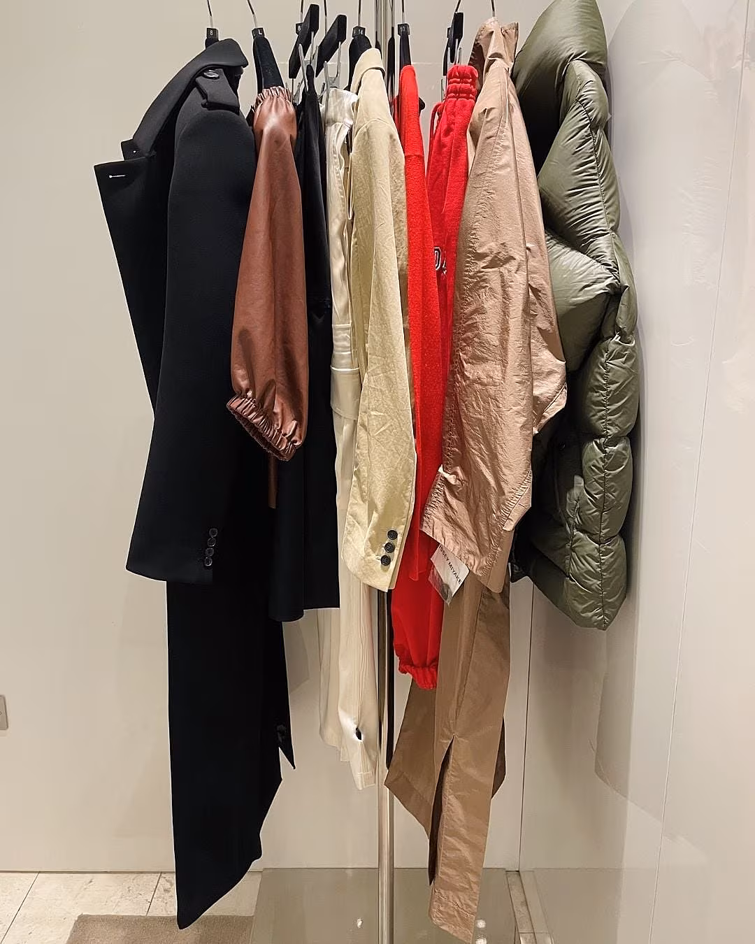 Capsule Rail