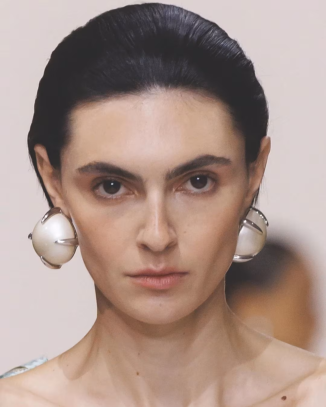 Vermeer and Givenchy SS26 pearl earrings