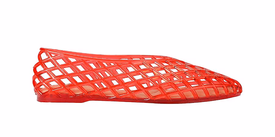 Chloe-jelly-sandals-trend-Lyst-Index-Kurt-Geiger
