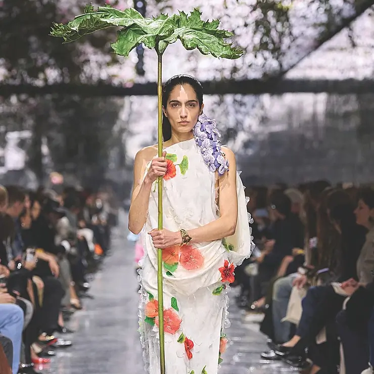DIOR