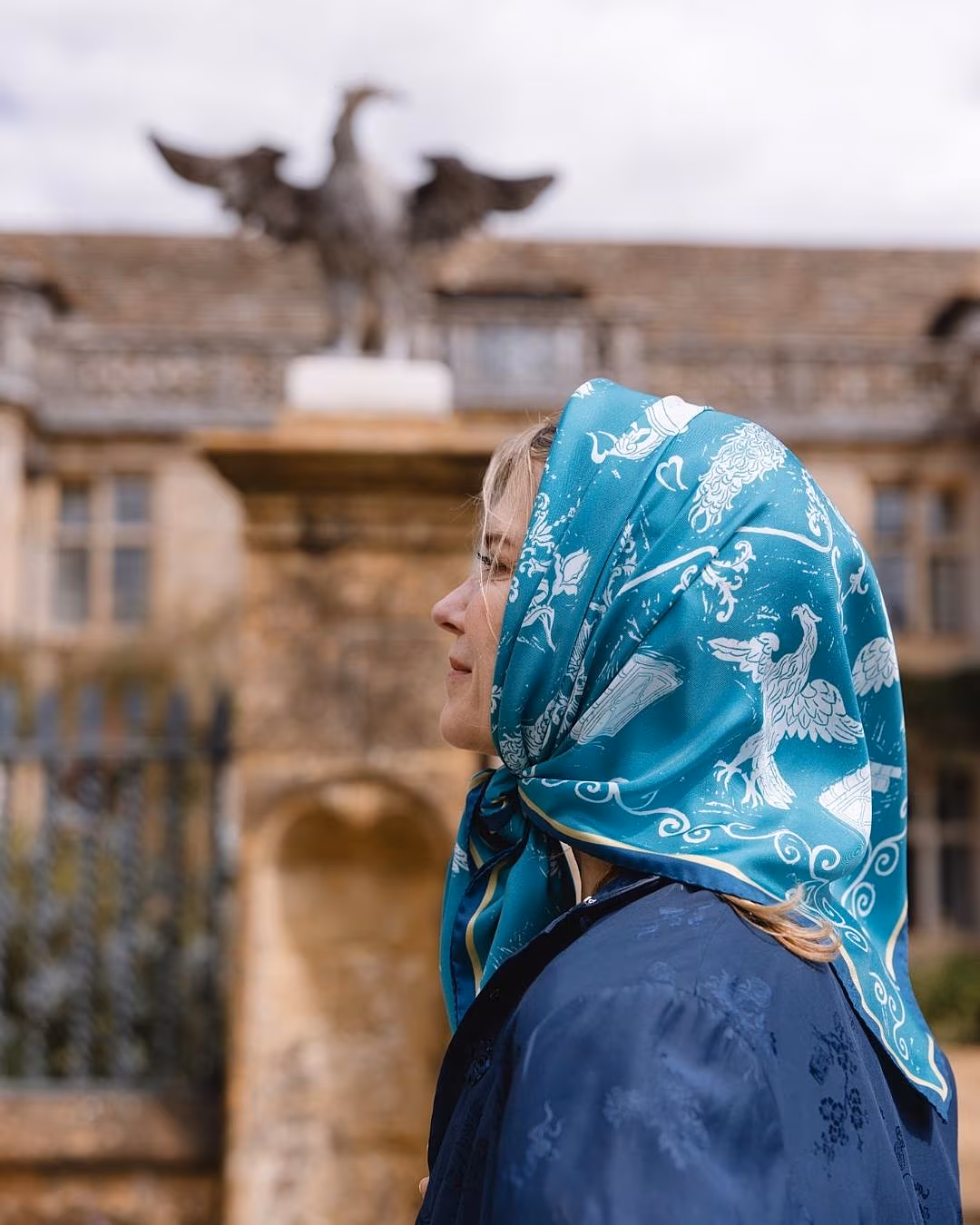 Rory-Hutton-Mapperton-Scarf-Julie-Montagu-Archive 3