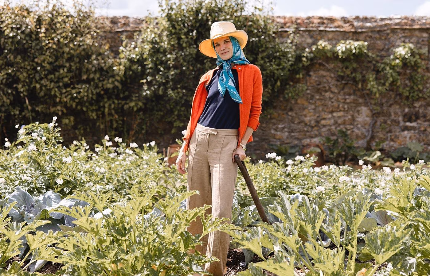Rory-Hutton-Mapperton-Scarf-Julie-Montagu-Archive 6