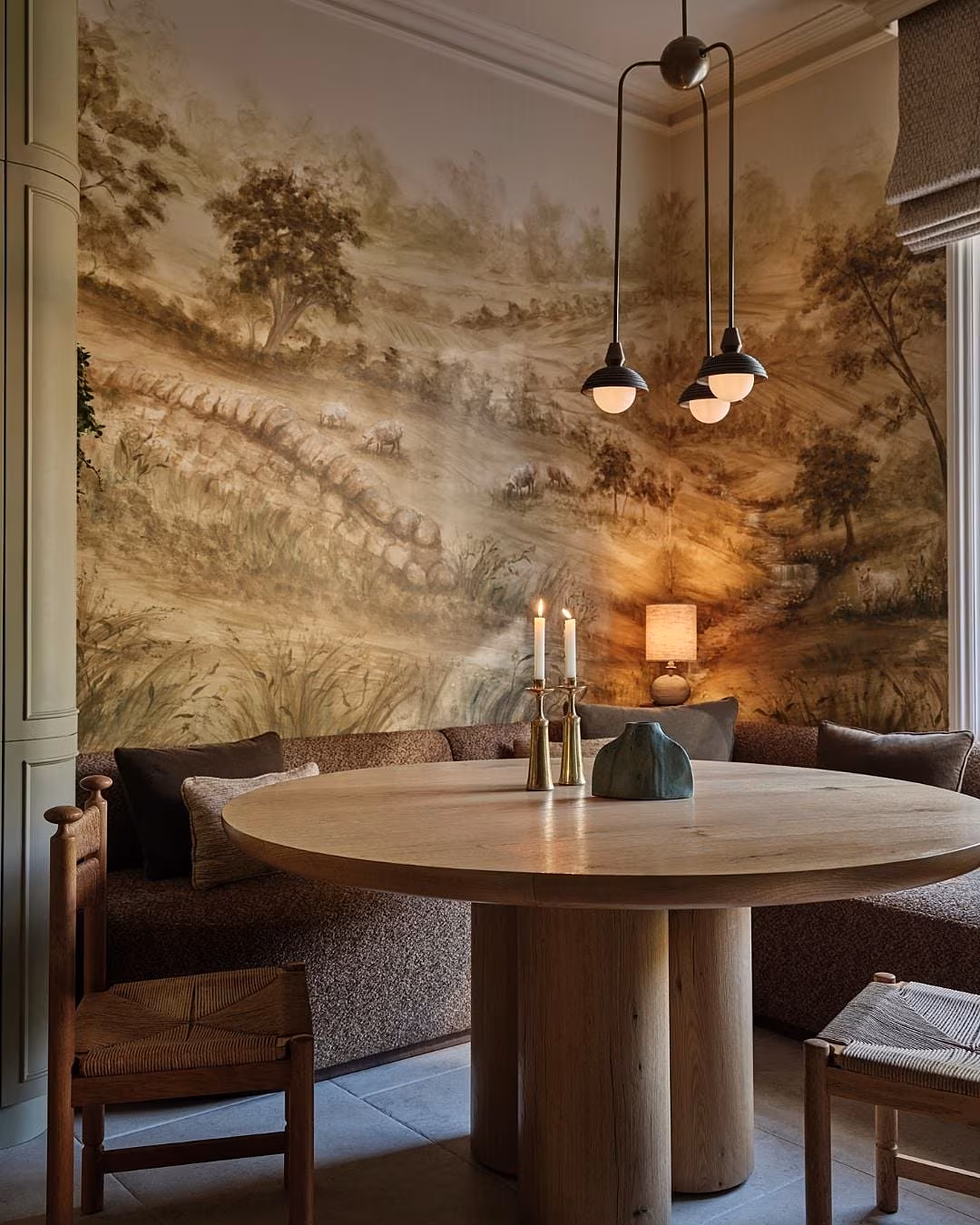 Designed by Woulfe Notswolds Kitchen. Photographer Ben Anders