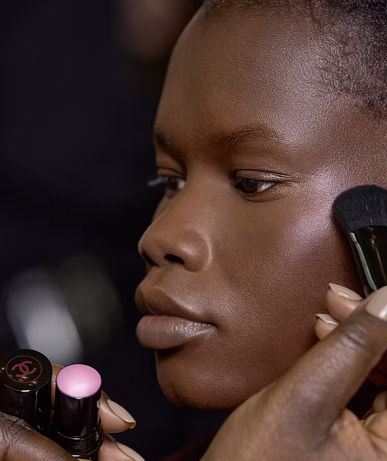 CHANEL_BEAUTY-BACKSTAGE_HC_MARY-UKECH_RGB