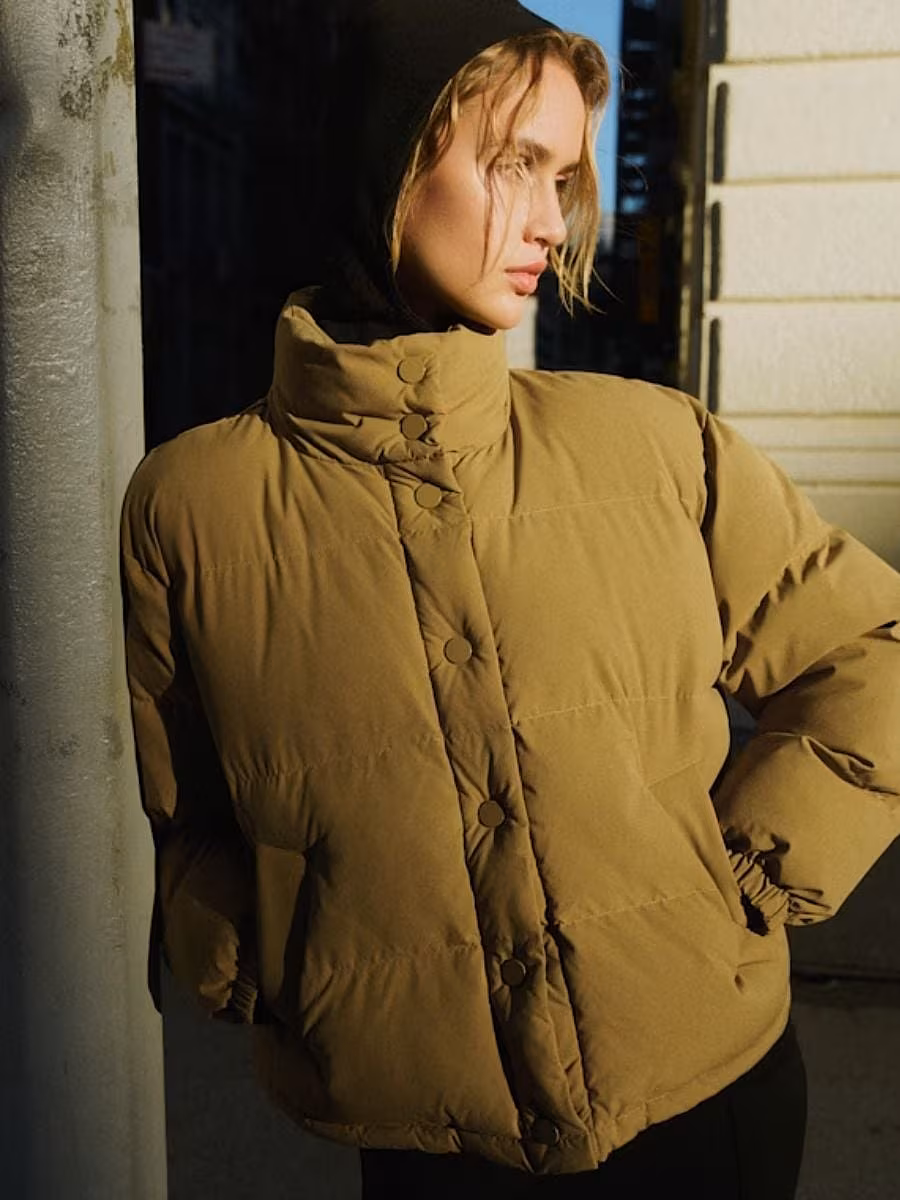 January-staples-Sezane