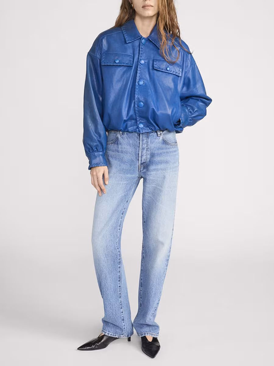 Margot-Robbie-style-straight-leg-jeans-trend-2