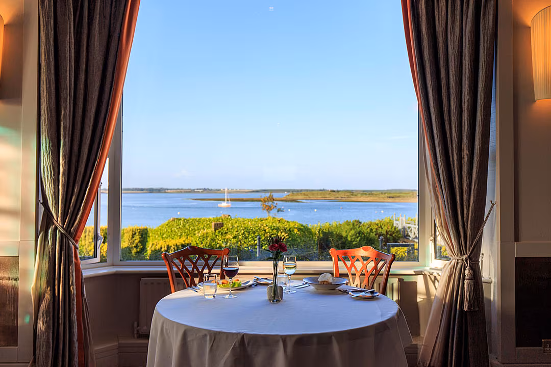 Coast-Restaurant-at-The-Grand-window-table