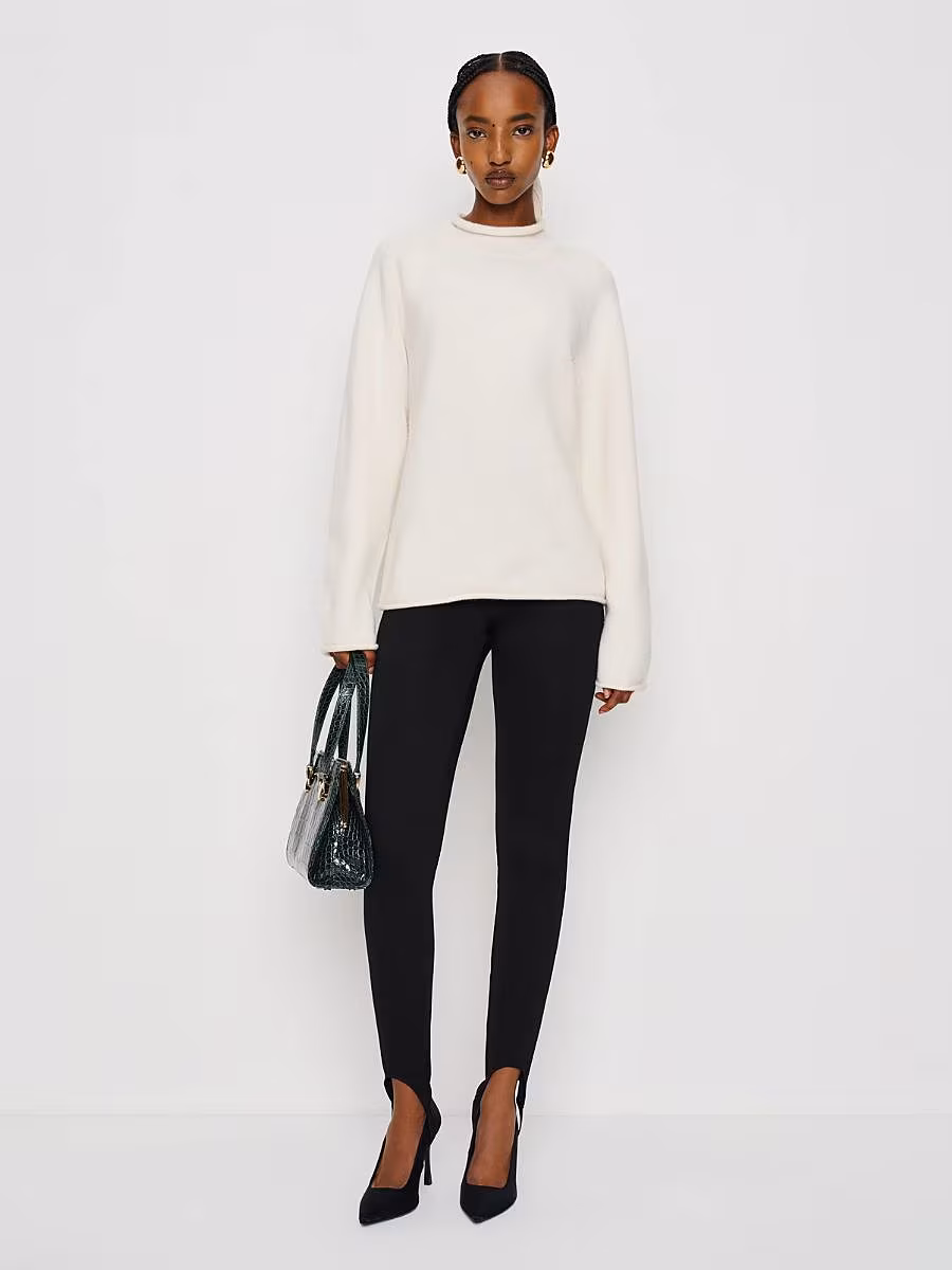 stirrup-leggings-trend-2026-Reformation