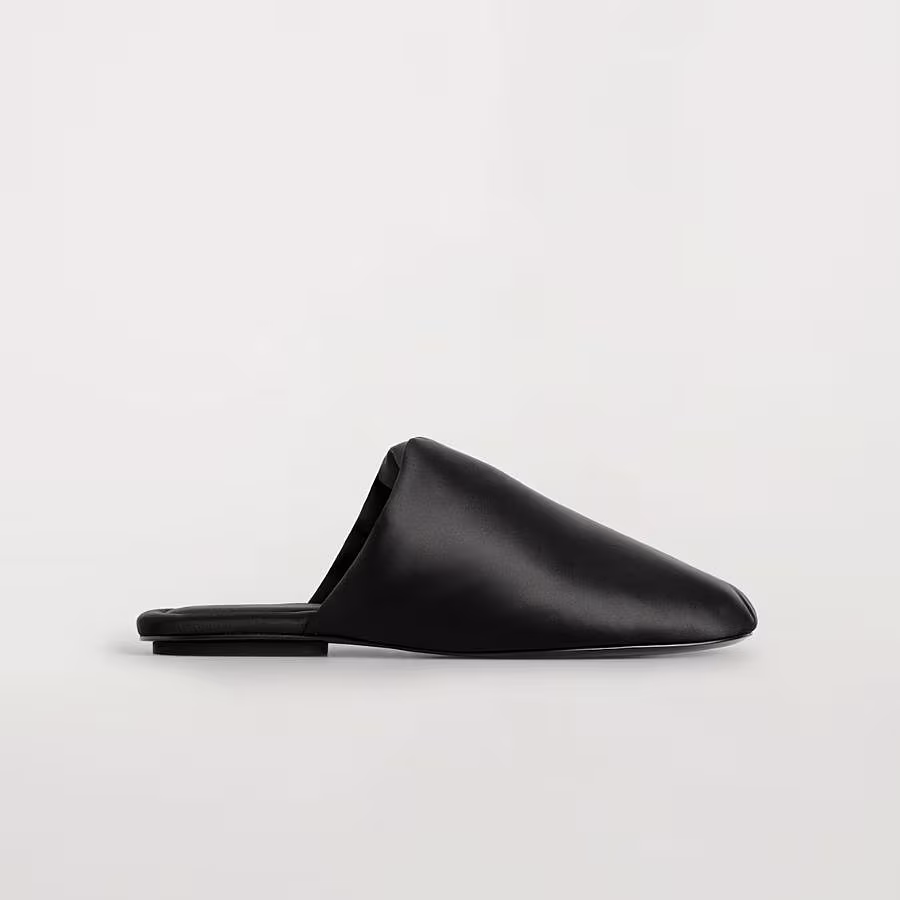 slippers-shoe-trend-2026-COS