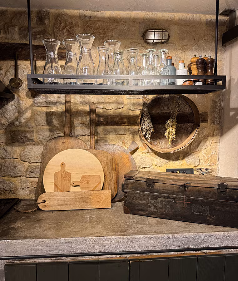 Domini-Kemp---Bar-