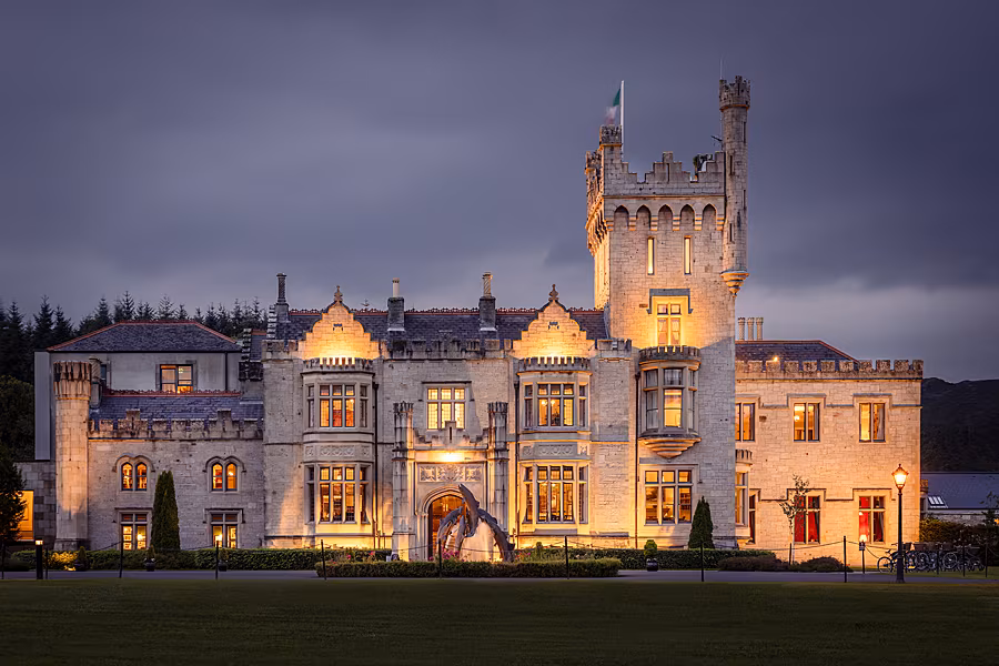 Lough-Eske-Castle-at-Night
