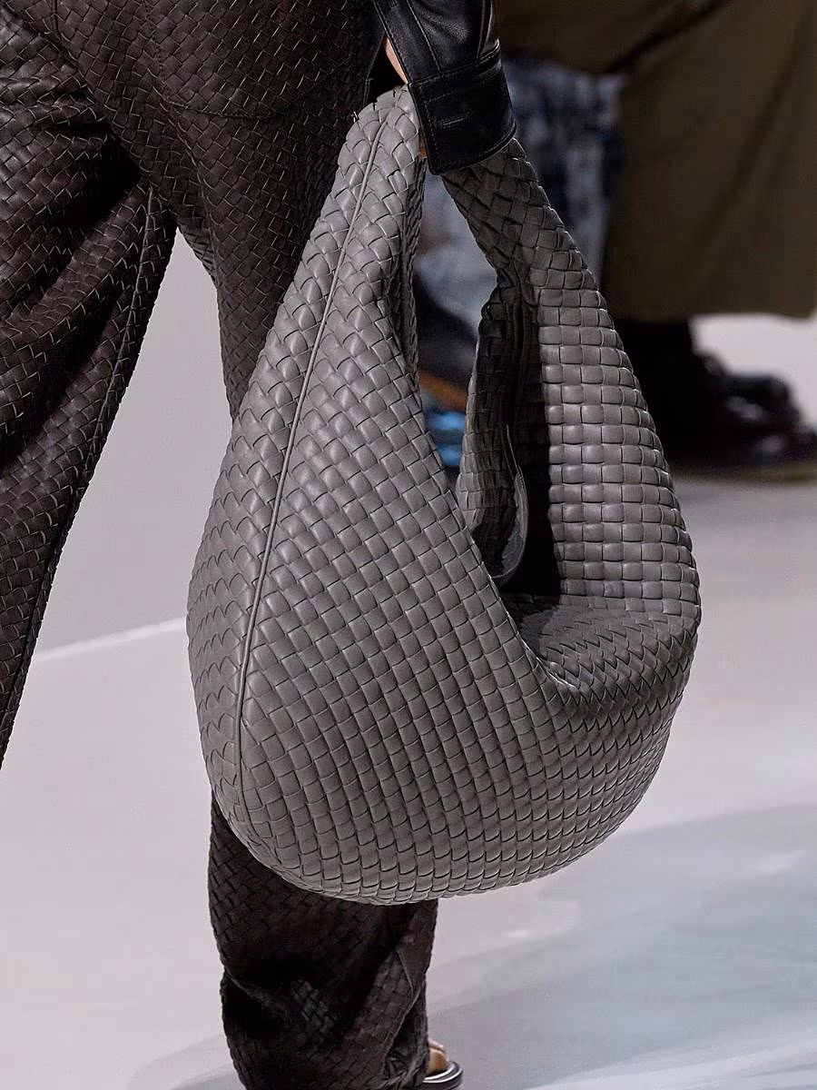 SS26-bag-trends-Bottega