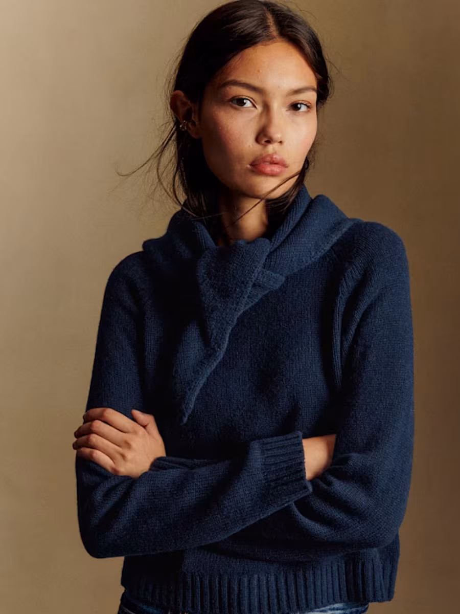 best-navy-knitted-jumpers-Sezane