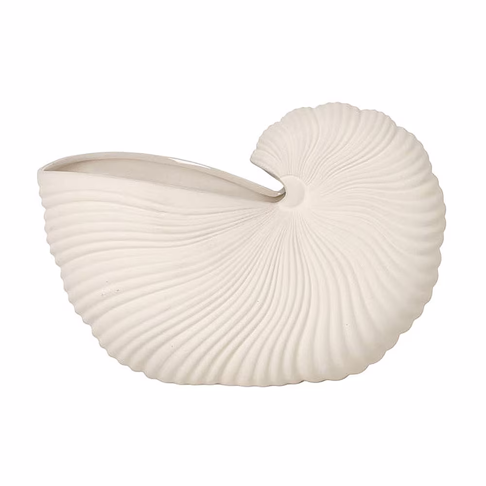 FERM LIVING Off-White Shell Pot)