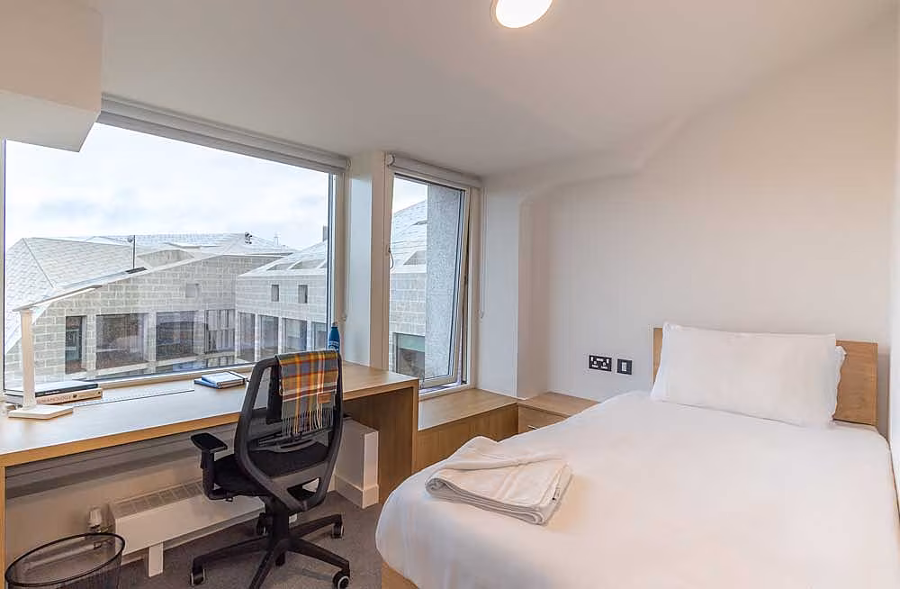 Budget---Printing-House-Square-at-Trinity-College-Dublin-9