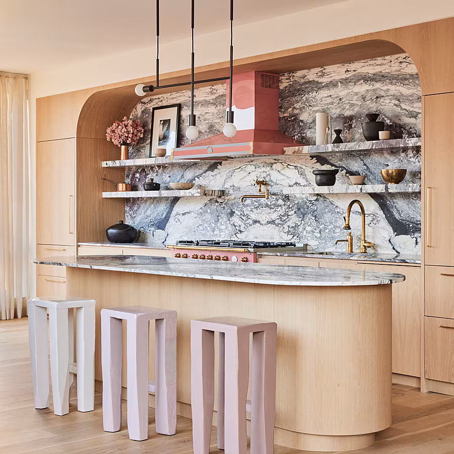 Curvy-kitchens---holder