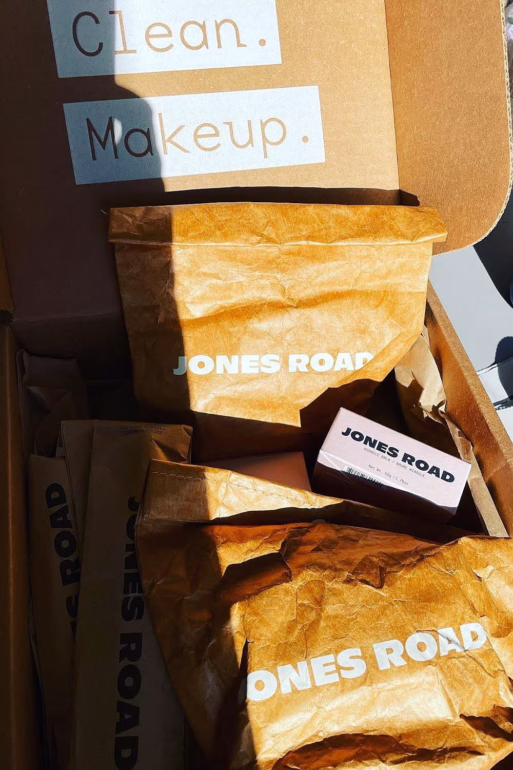BOBBI BROWN JONES ROAD IRELAND
