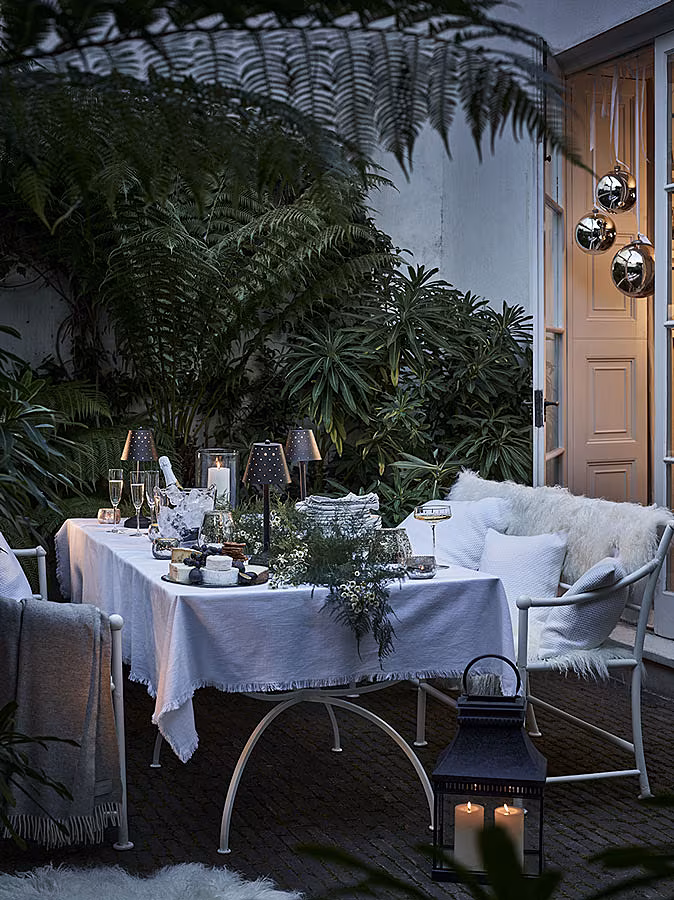 WC---OUTDOOR_DINING_MAIN_062-2outdoor_dining_main_062-2