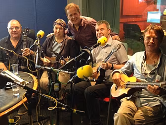 The Ukulele Orchestra of Great...