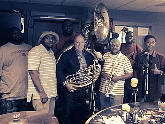 Hot 8 Brass Band live in studi...