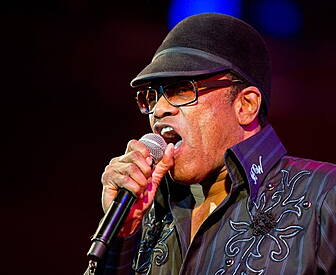 Bobby Womack wows Glastonbury