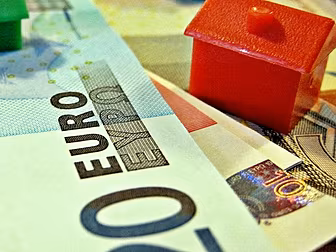 Thousands contact Insolvency S...