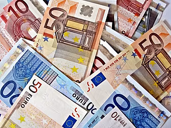Disposable income rises slight...