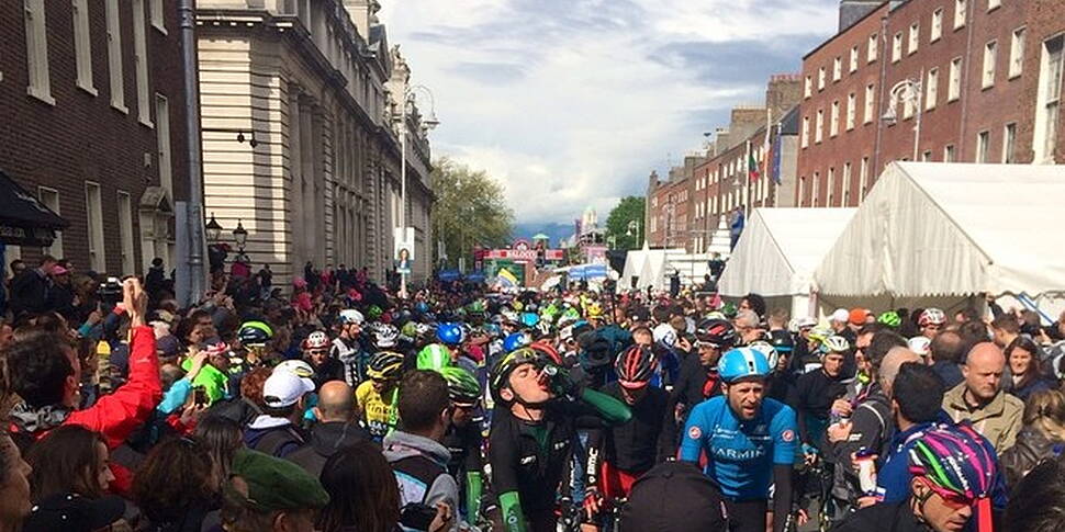 Giro d'Italia Rolls Into D...