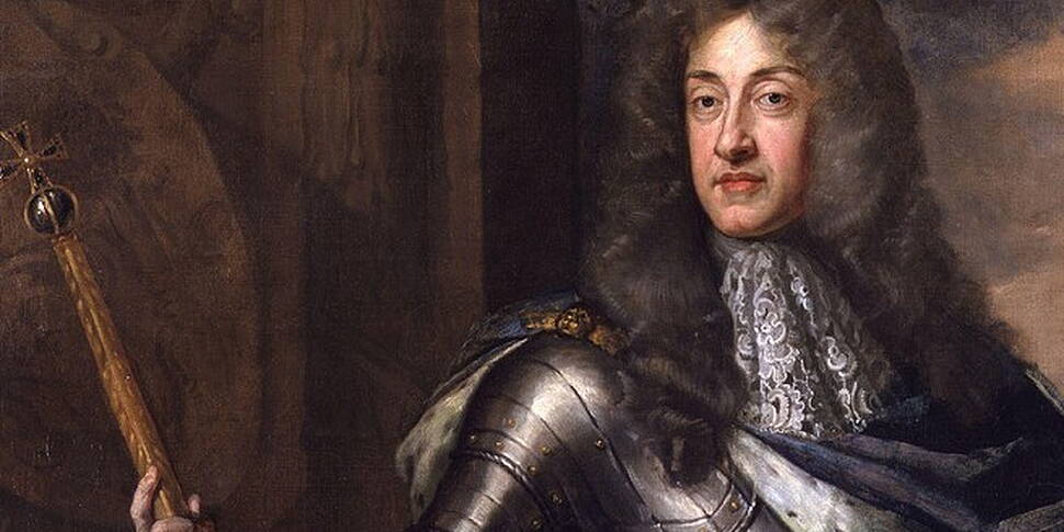 Ireland to overthrow King Jame...