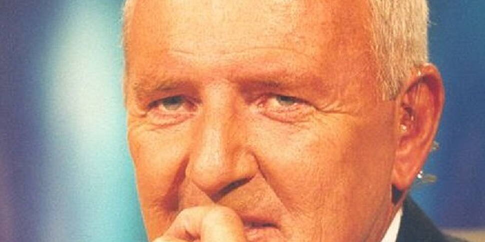 Tributes pour in for Bill O...