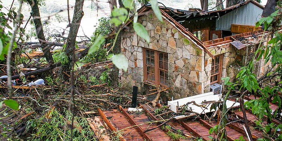 30 missing in Texas floods
