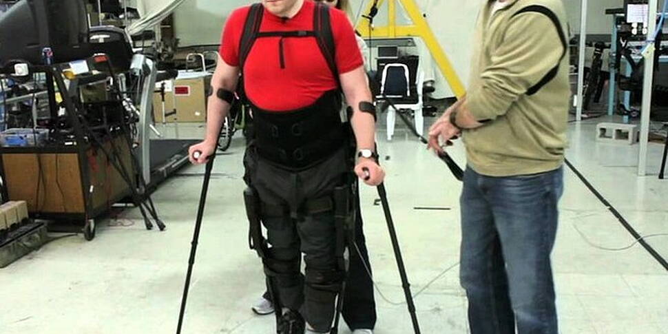 Listen: paralysed people can s...
