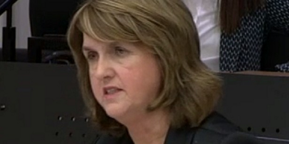 Burton blames ESRI for poor ec...